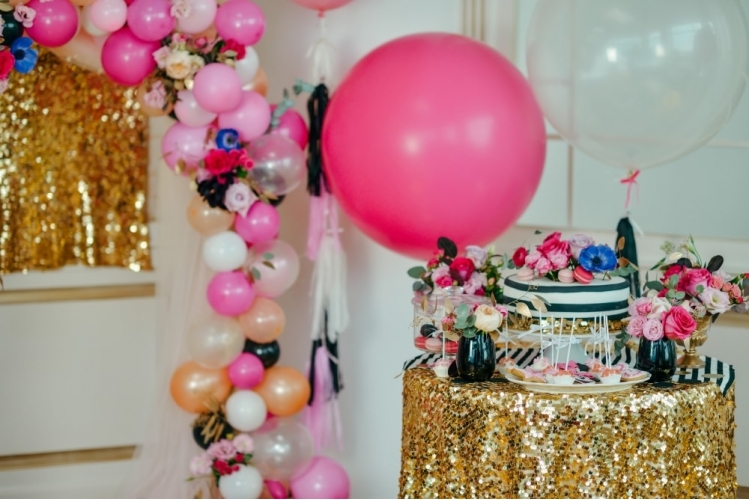 Как оформить воздушными шарами детский праздник